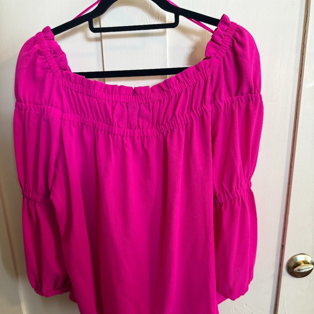 CeCe Off- Shoulder Blouse (M) - Picture 2 of 3